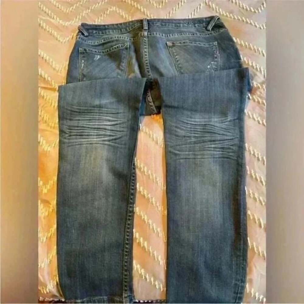 Vigoss Jeans - The Thompson Tomboy, Medium Wash Distressed Jeans Women's 31x27 - Picture 5 of 10